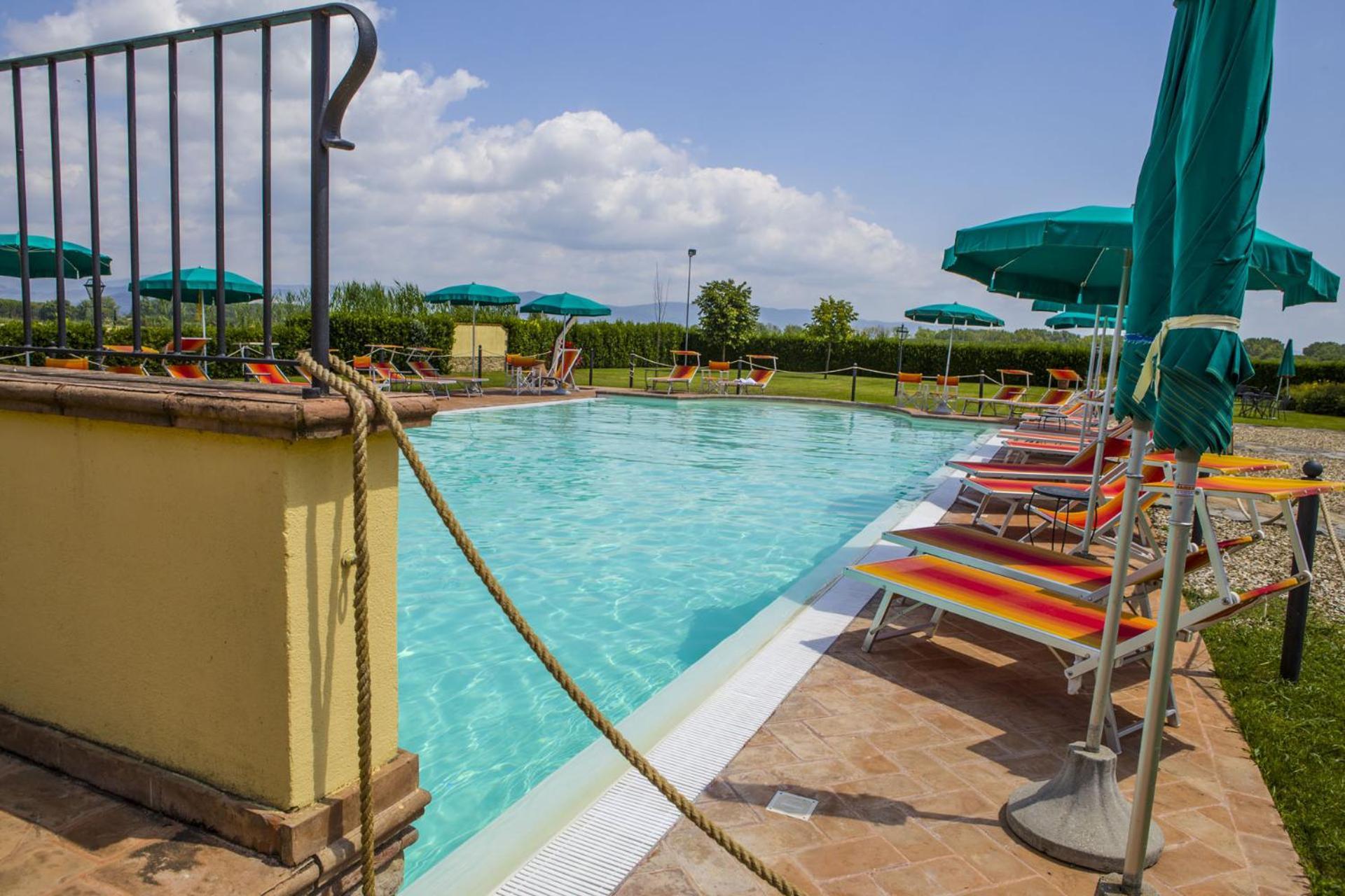 Villa Del Lago - Homelike Villas Кастильоне дел Лаго Екстериор снимка